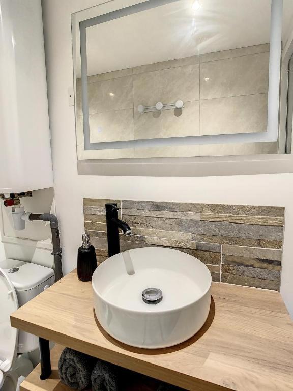 Grand Studio Amiens Gare Tout Confort Wifi Netflix 2Pers 外观 照片
